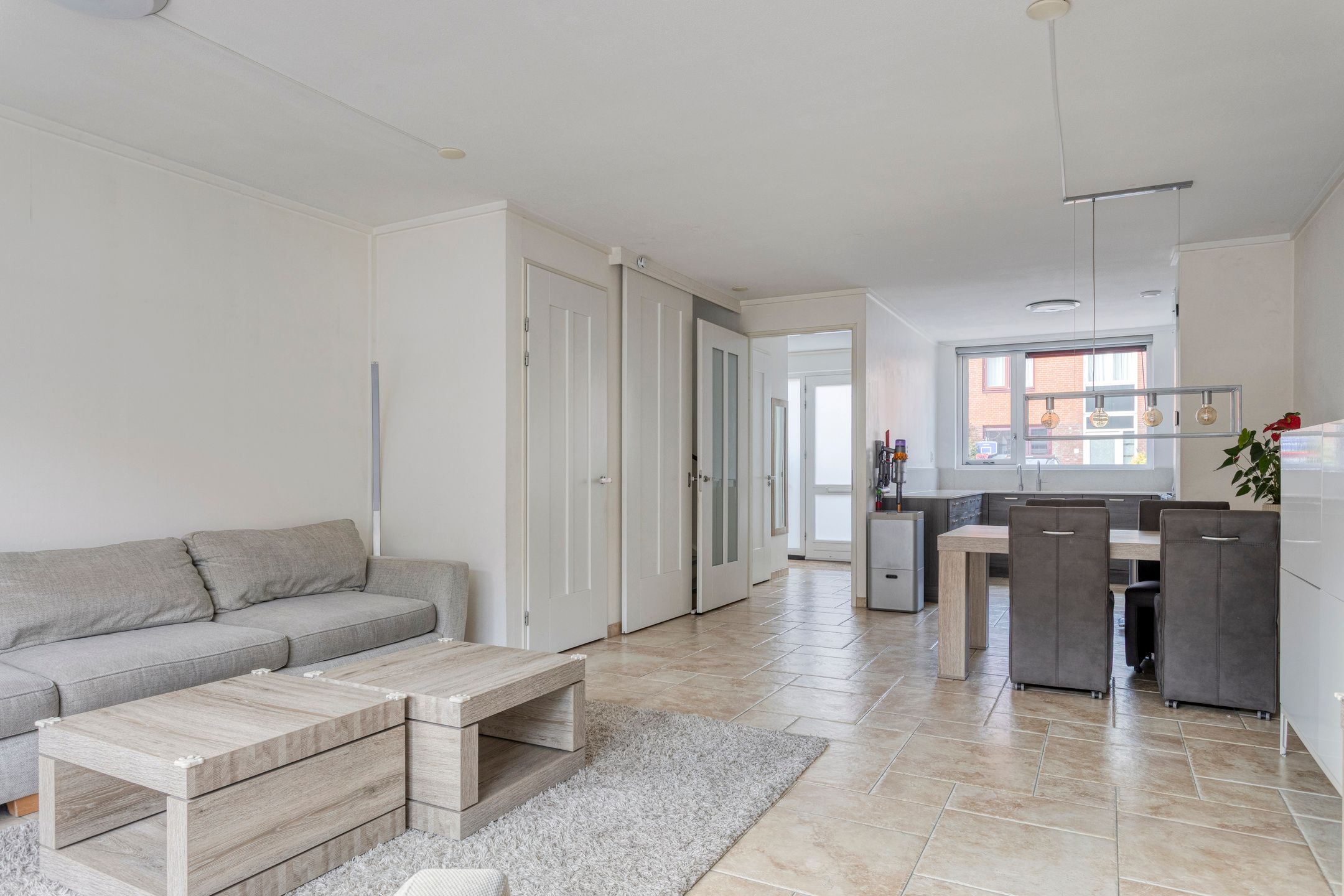 Photo 12 of De Does 4