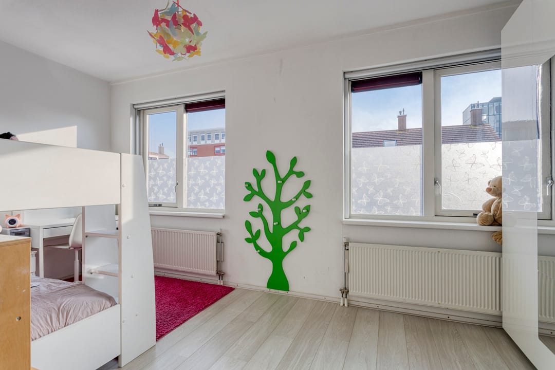 Photo 23 of De Does 4