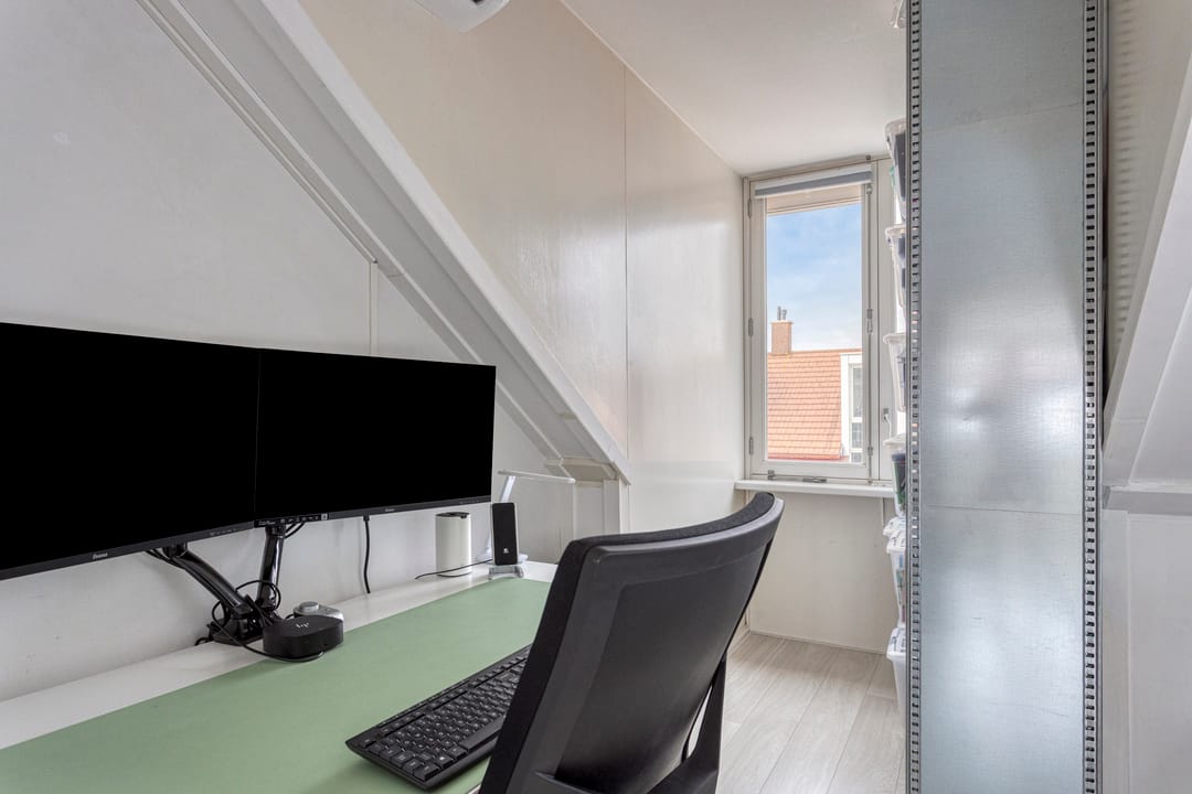 Photo 31 of De Does 4