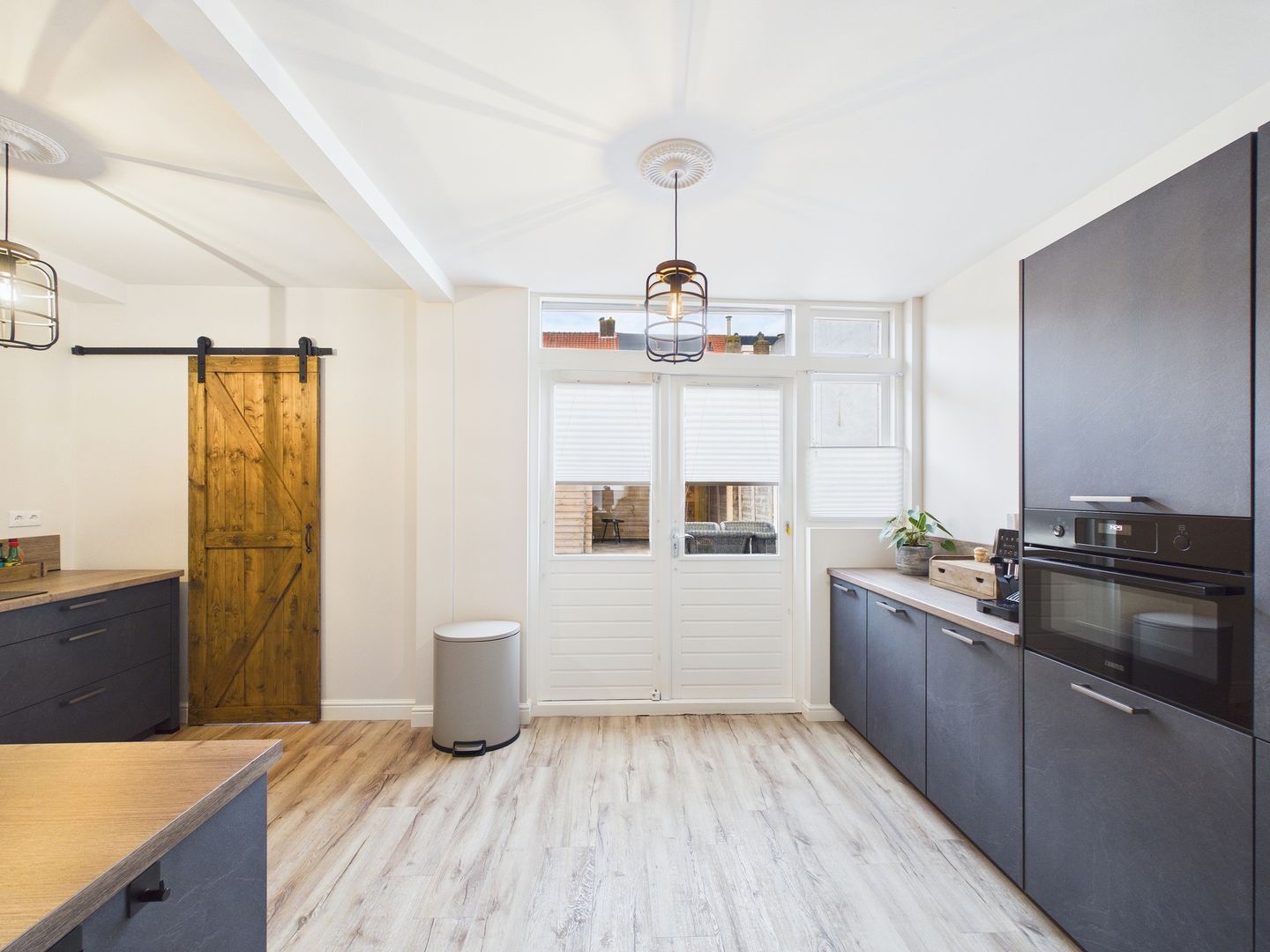 Foto 14 van Burgemeester Geillstraat 42