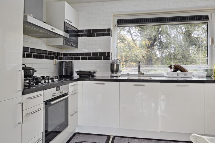 Foto 8 van Hoogenwaardstraat 74-A