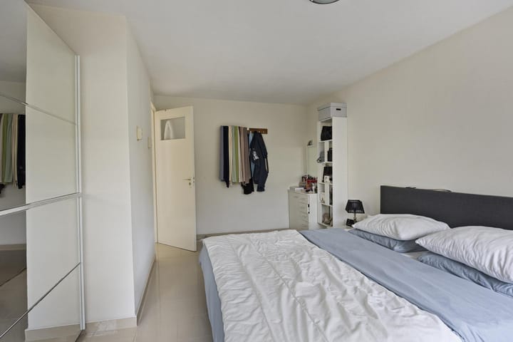 Foto 12 van Hoogenwaardstraat 74-A