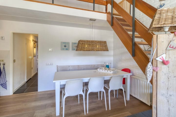 Foto 11 van Lepelblad 93