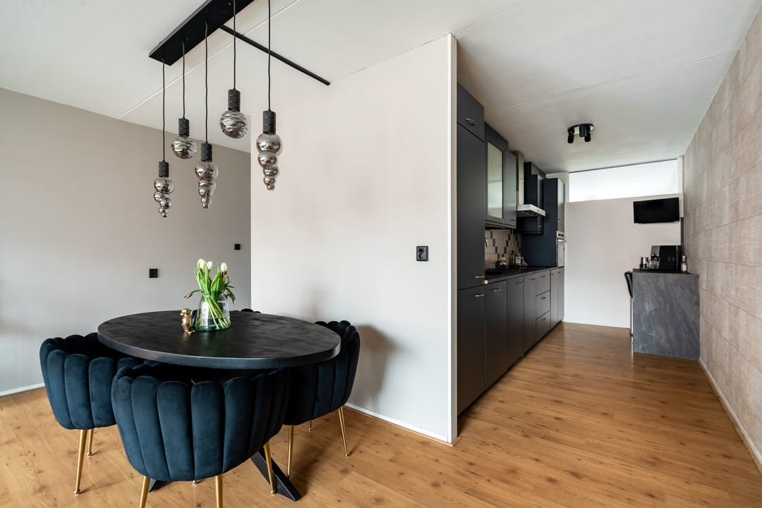 Photo 13 of Sir Winston Churchillln 839