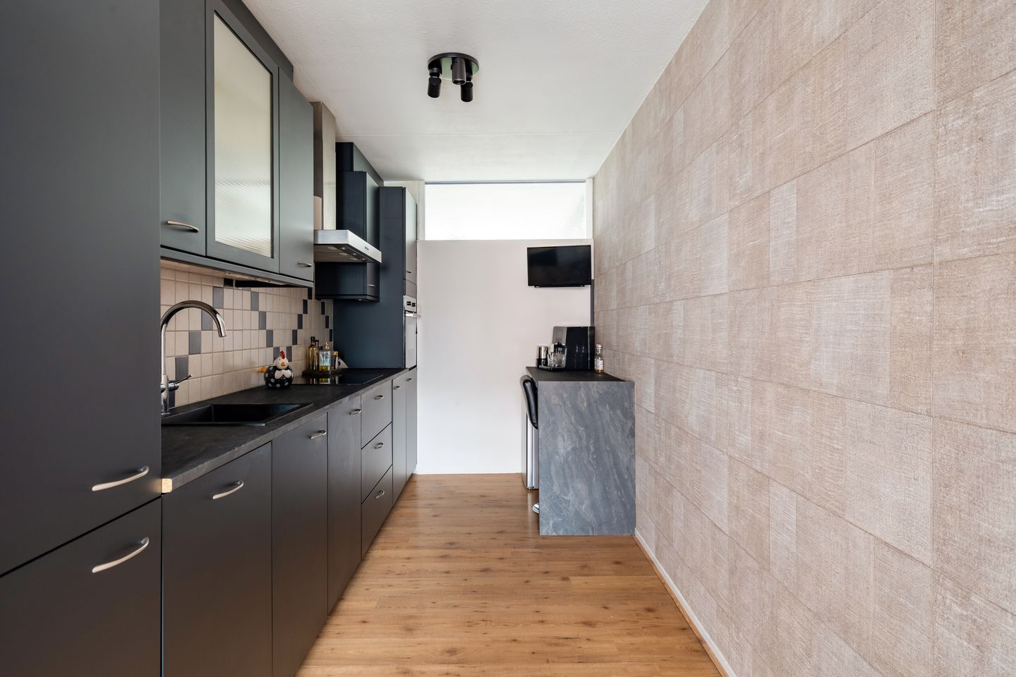 Photo 14 of Sir Winston Churchillln 839