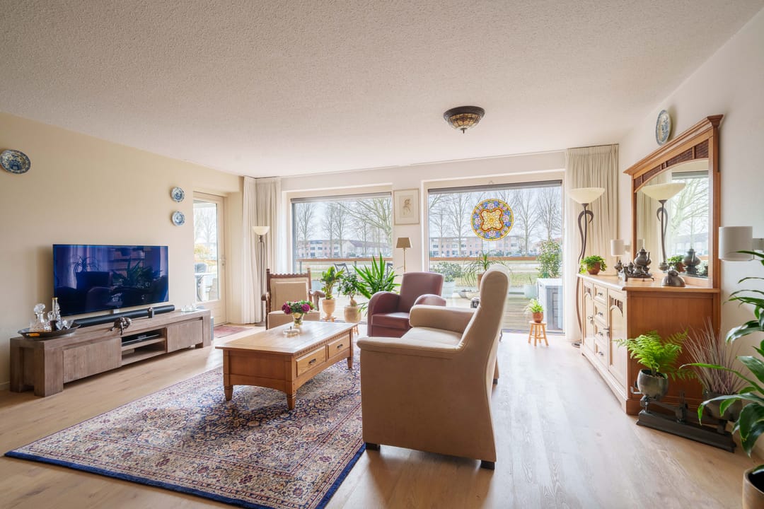 Foto 8 van Renoirstraat 86