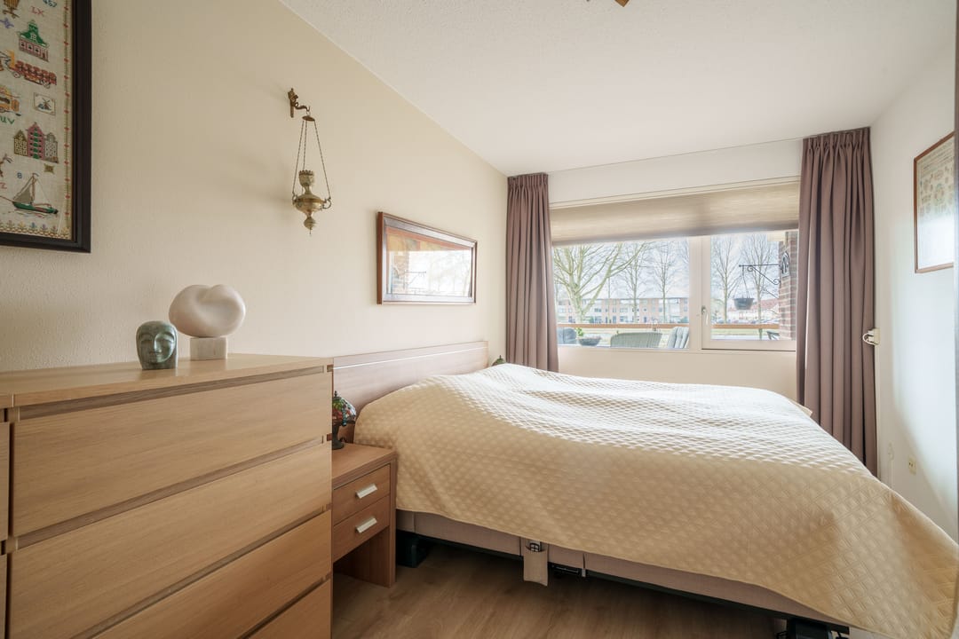 Foto 17 van Renoirstraat 86