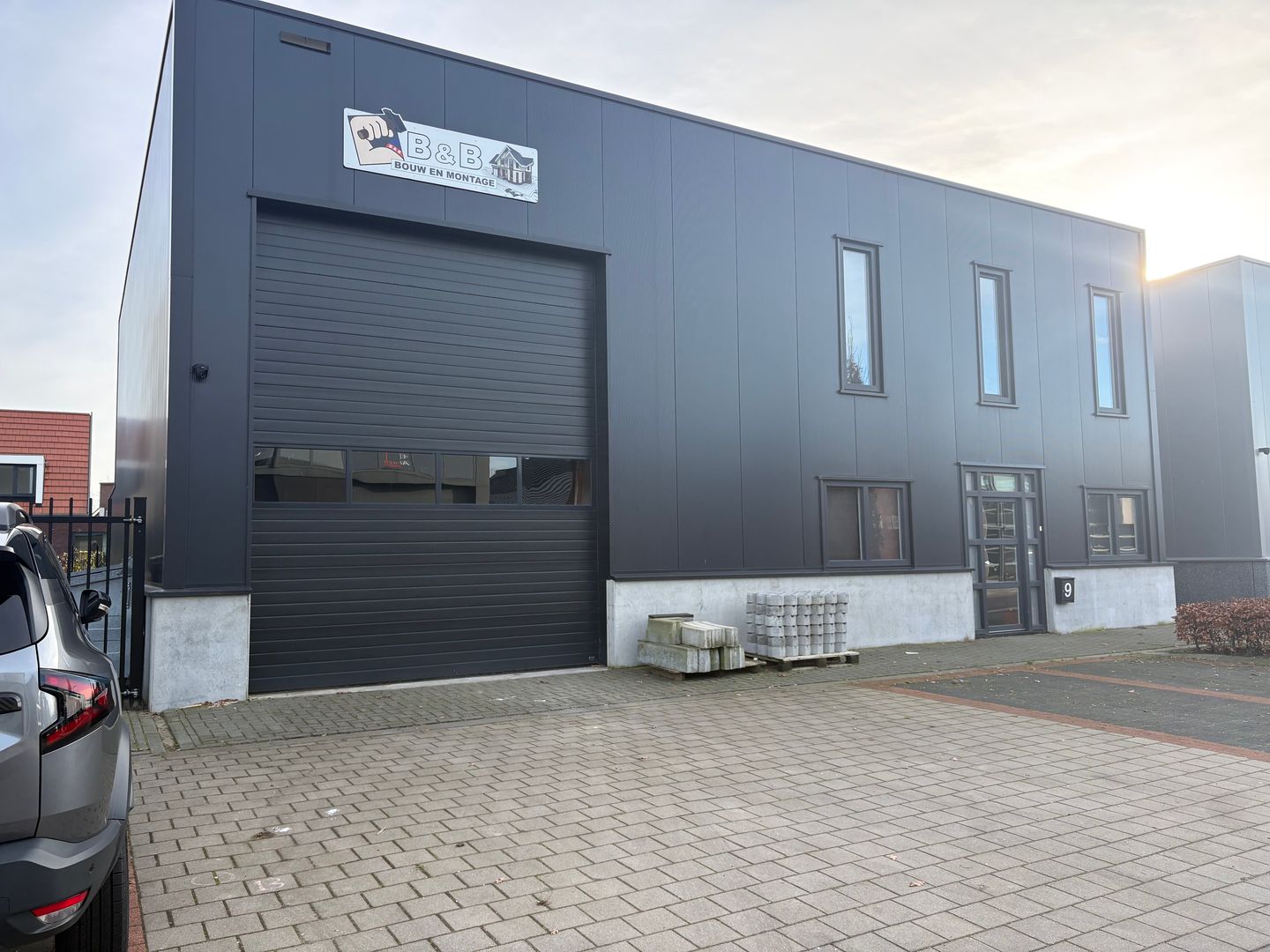 View photo 2 of Zandven 9