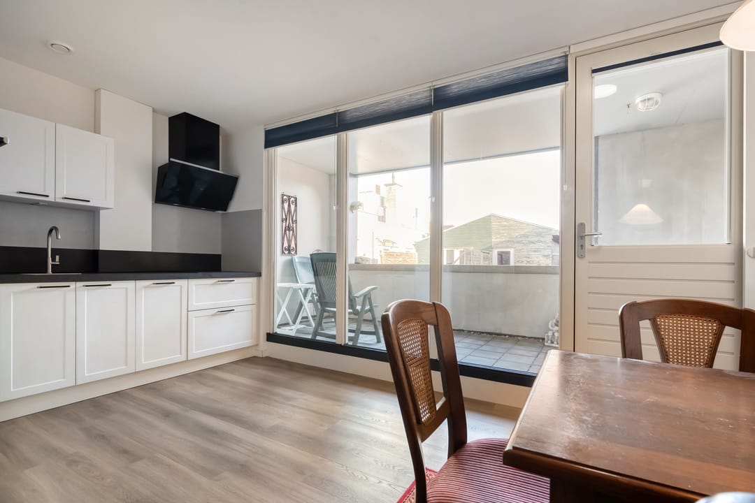 Photo 7 of Marktstraat 2-K