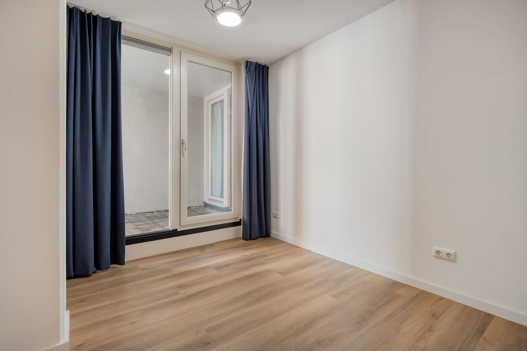 Photo 11 of Marktstraat 2-K