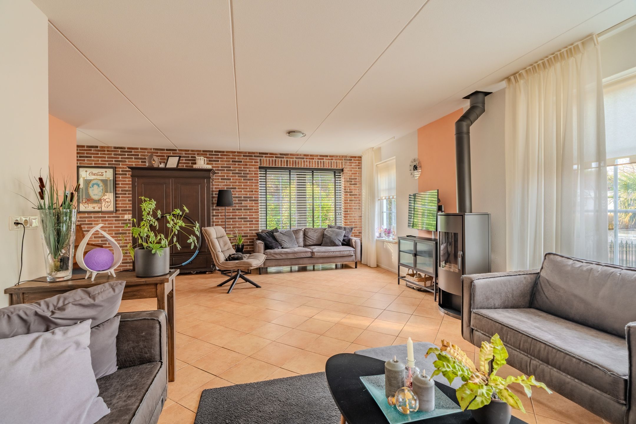 Foto 12 van Galerij 17