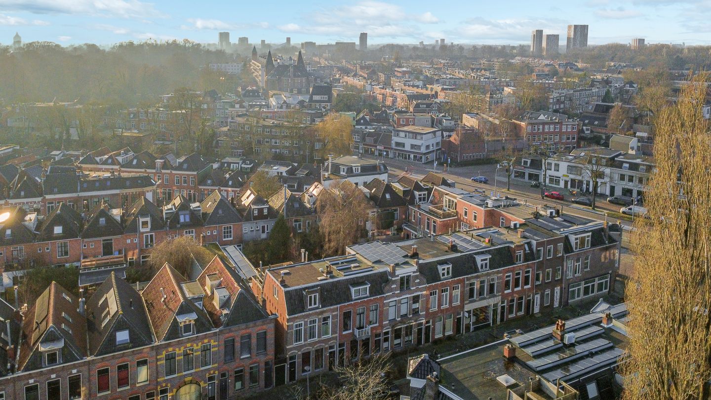 Photo 29 of Riouwstraat 38-A