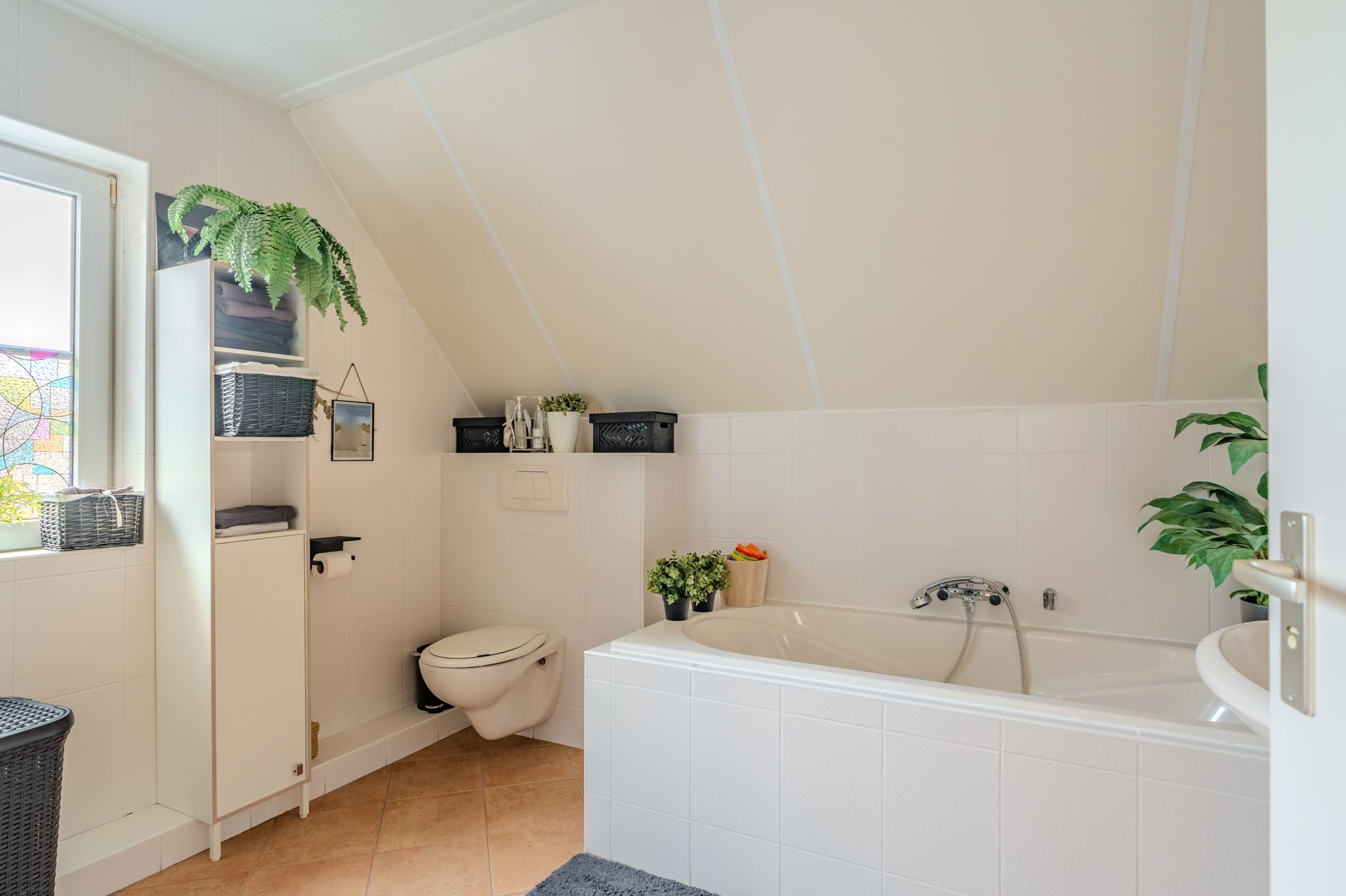 Foto 33 van Galerij 17