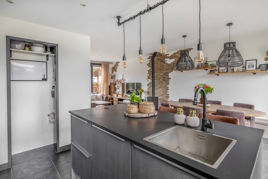 Foto 17 van Van der Kloot Meyburgstraat 40