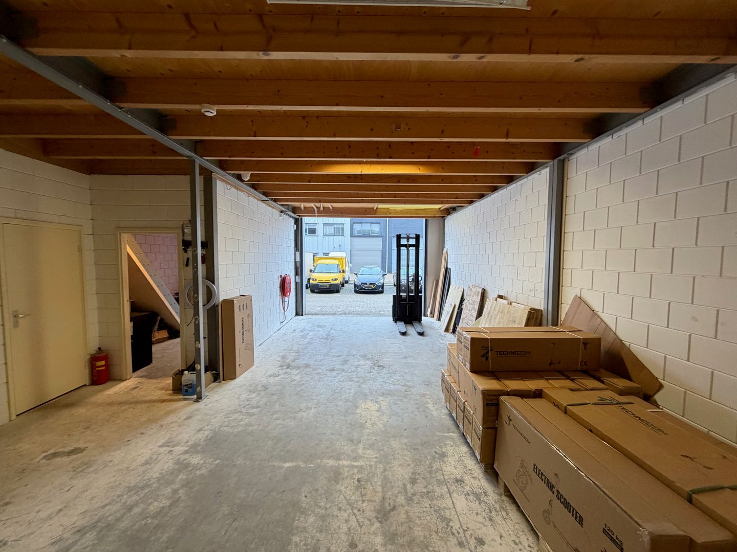 View photo 2 of Wattstraat 11