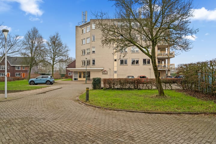 Photo 2 of Grootslag 63