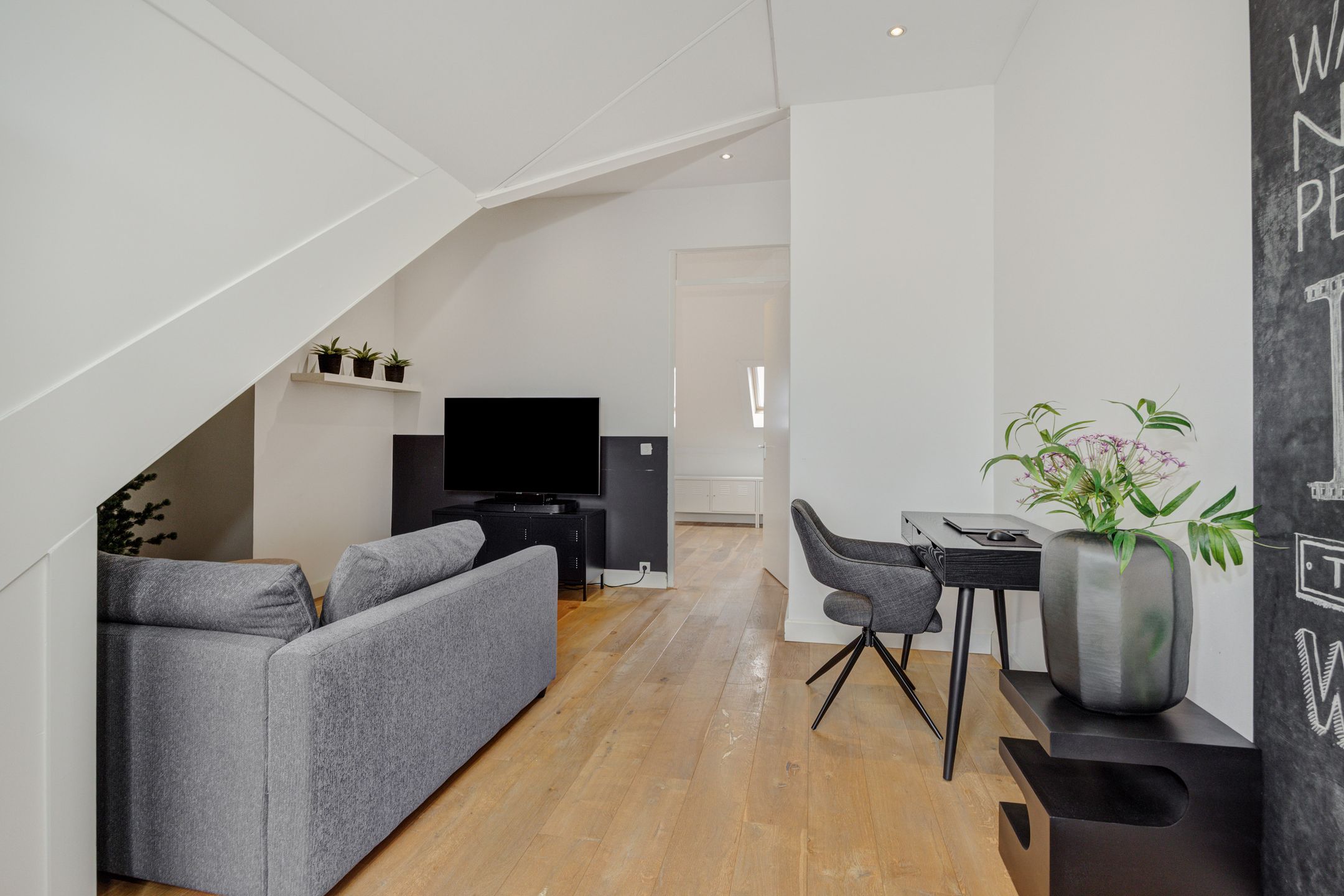 Photo 33 of Hooiwagen 50