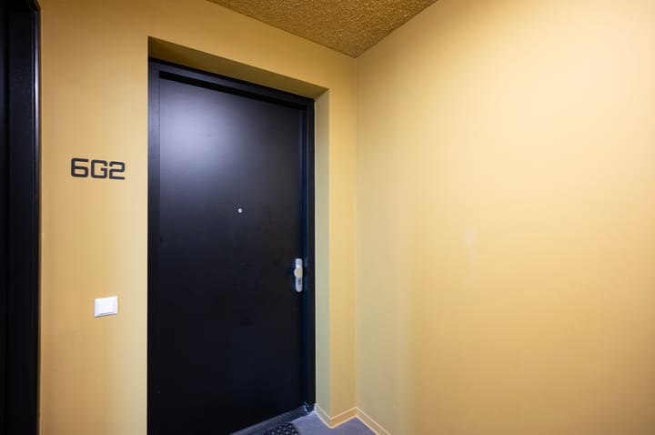 Photo 2 of Claes van Ruyvenstraat 6-G2