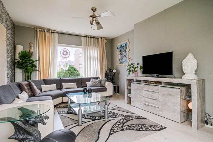 Foto 2 van Woeringenstraat 12