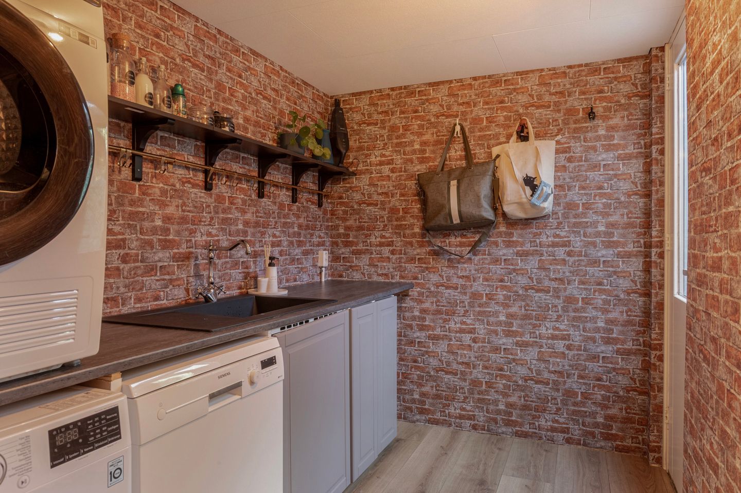 Photo 10 of Seringenstraat 19