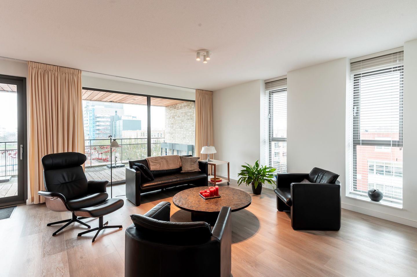 Foto 14 van Neringweg 437