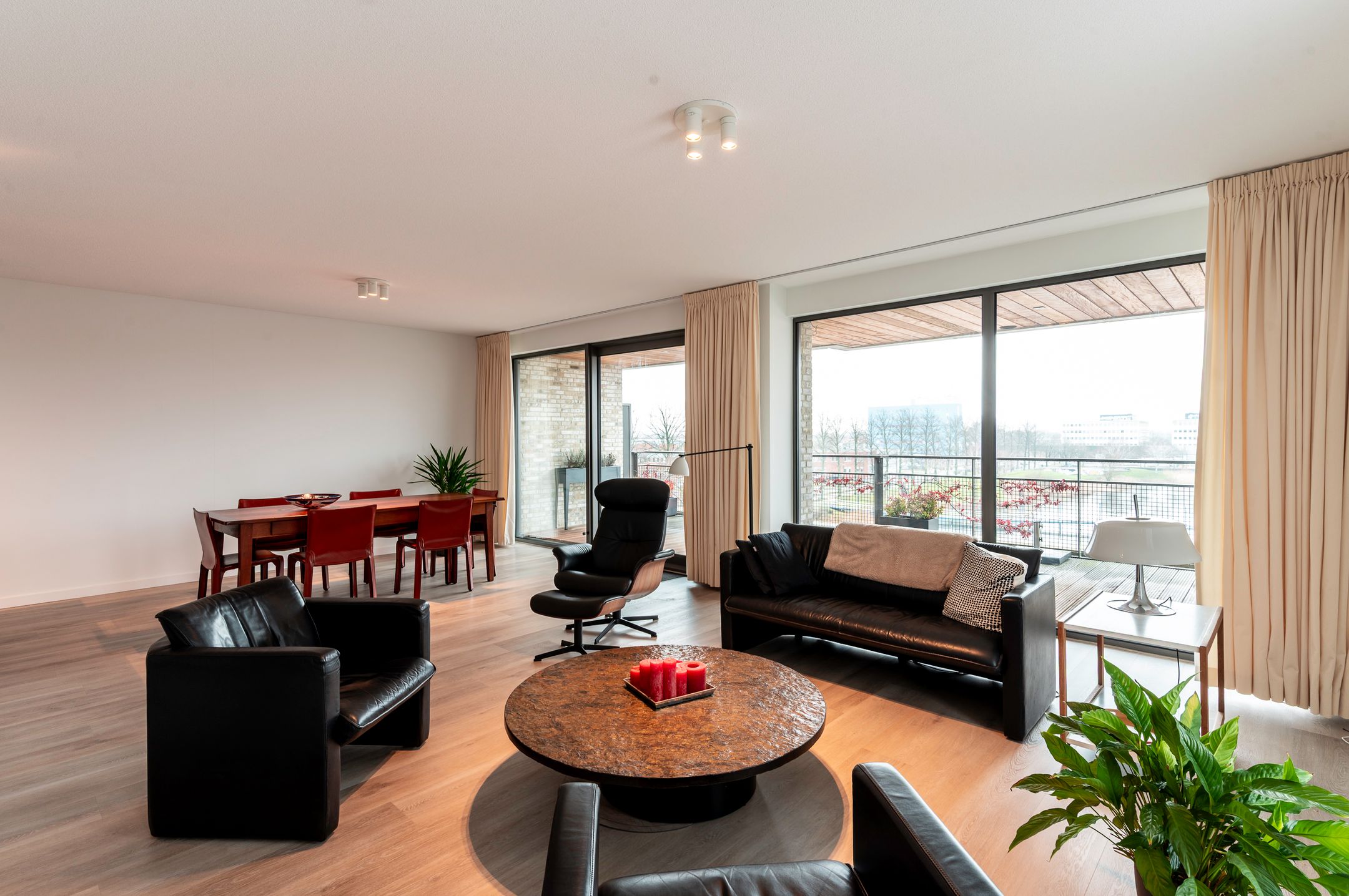 Foto 12 van Neringweg 437