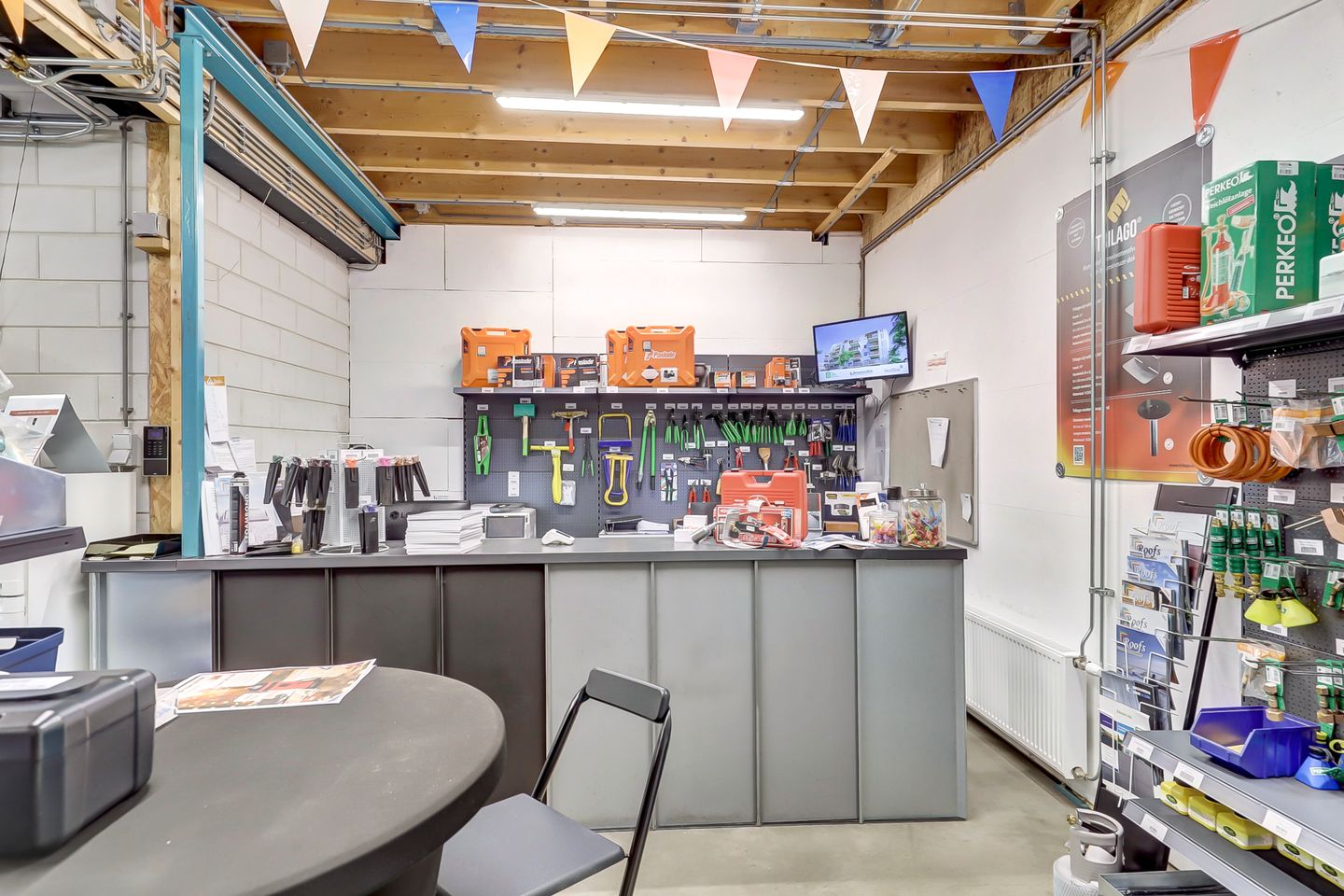 View photo 4 of Meridiaan 42-44