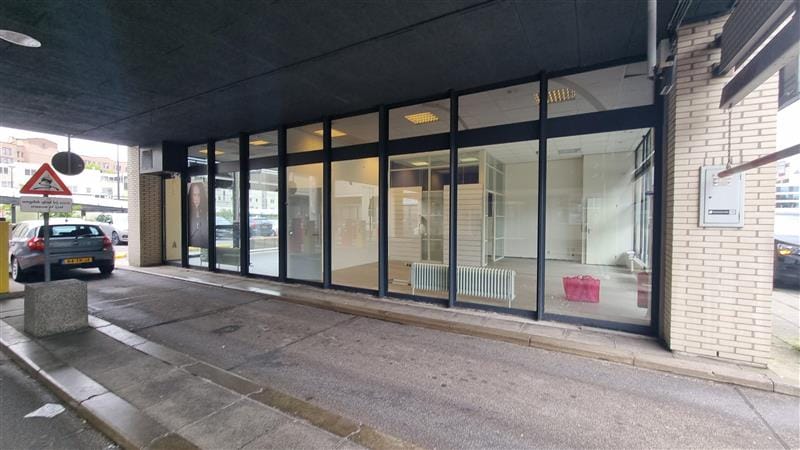 Bekijk foto 3 van Bijlmerdreef 99