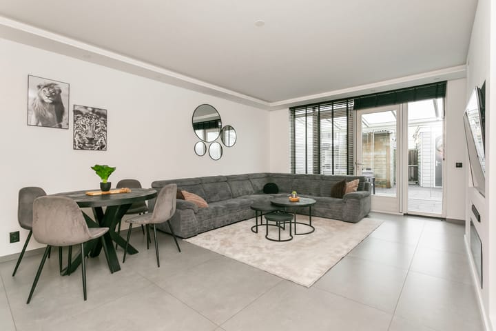 Photo 3 of Theo van Doesburgstraat 105