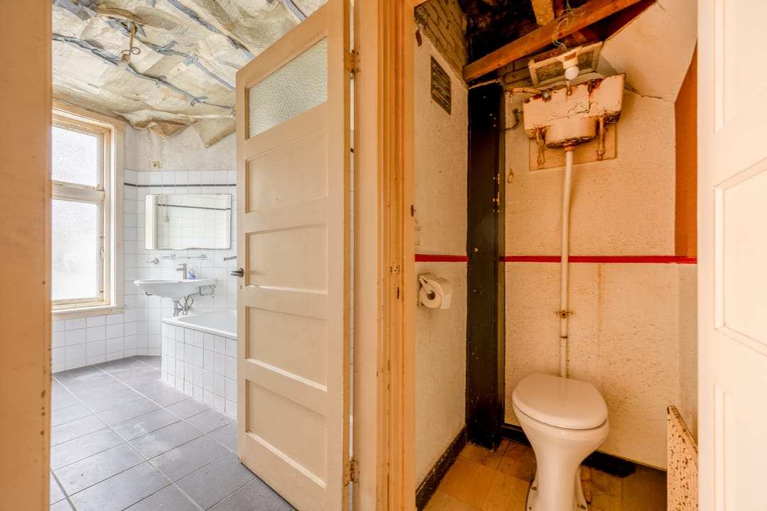 Foto 11 van van Heutszstraat 6