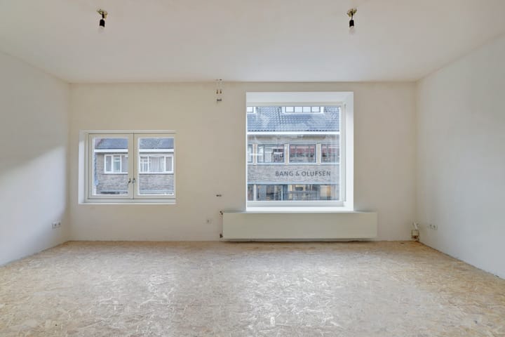 Photo 2 of Voorstraat 66-B