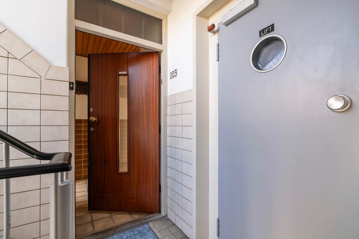 Photo 5 of Burgemeester Caan van Necklaan 203