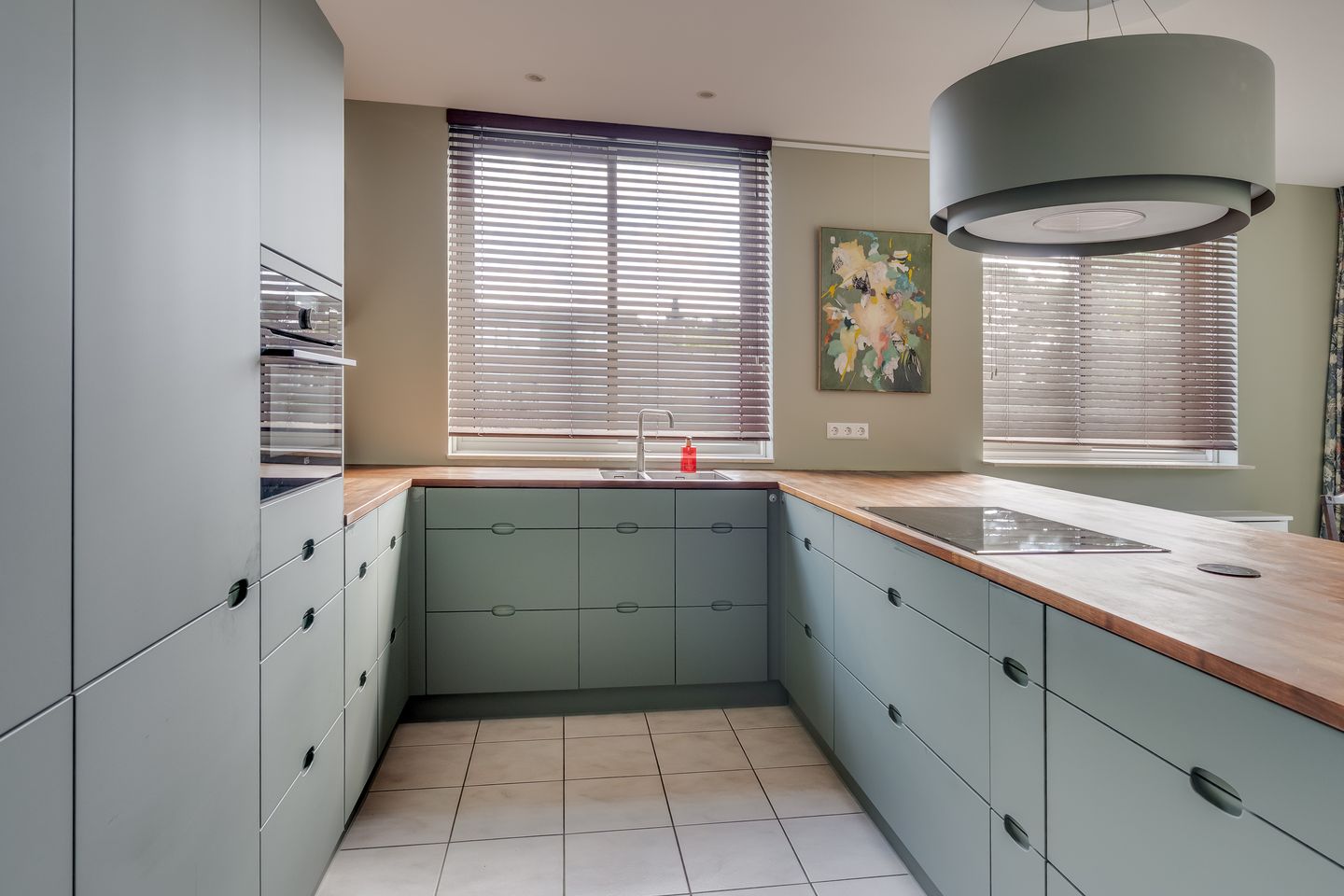 Foto 19 van Burgemeester Van der Borchlaan 2-K