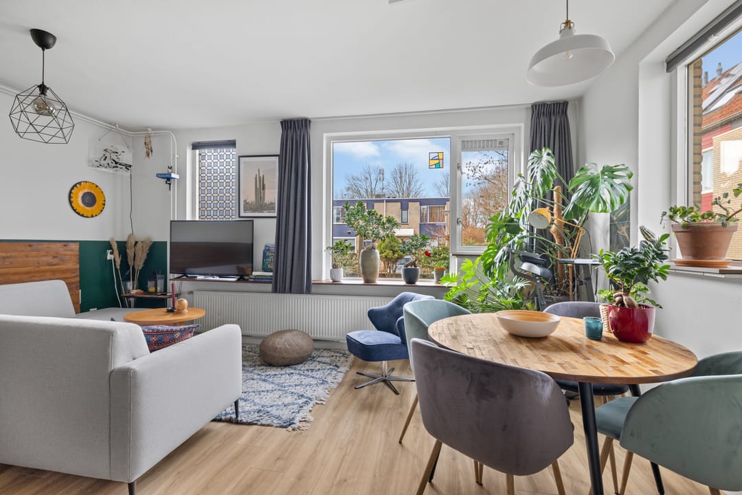 Foto 2 van Jungfrau 16