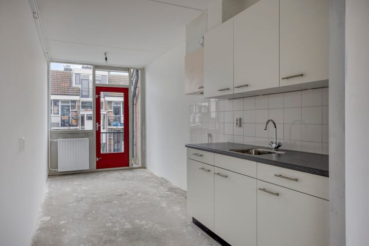 Photo 3 of Wagenaarstraat 327