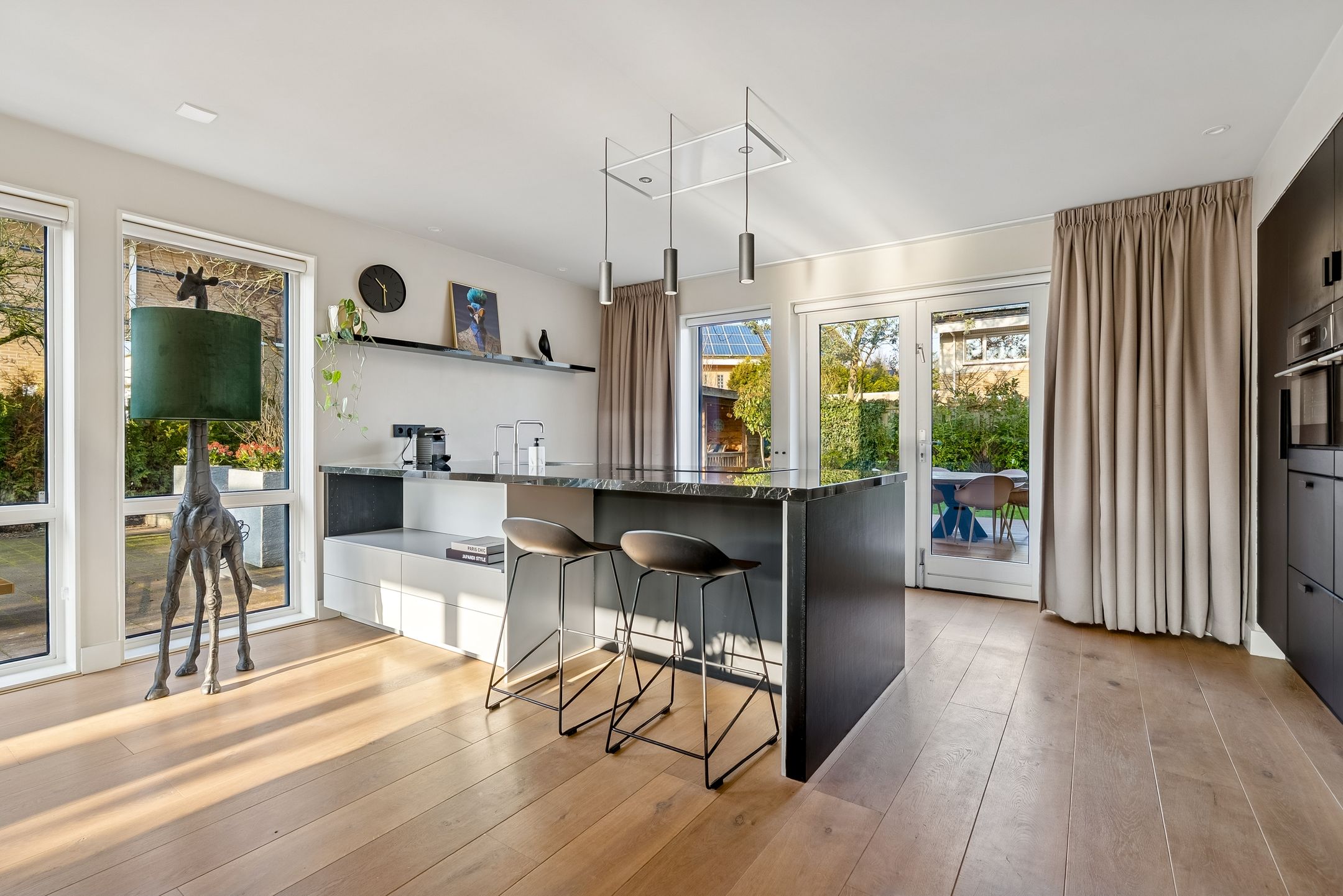 Photo 12 of Kwartaalstraat 38