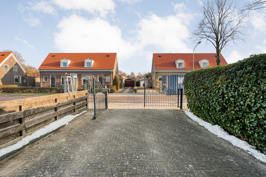 Photo 38 of Oranjestraat 9