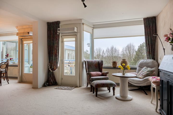 Photo 6 of Clusiuserf 37