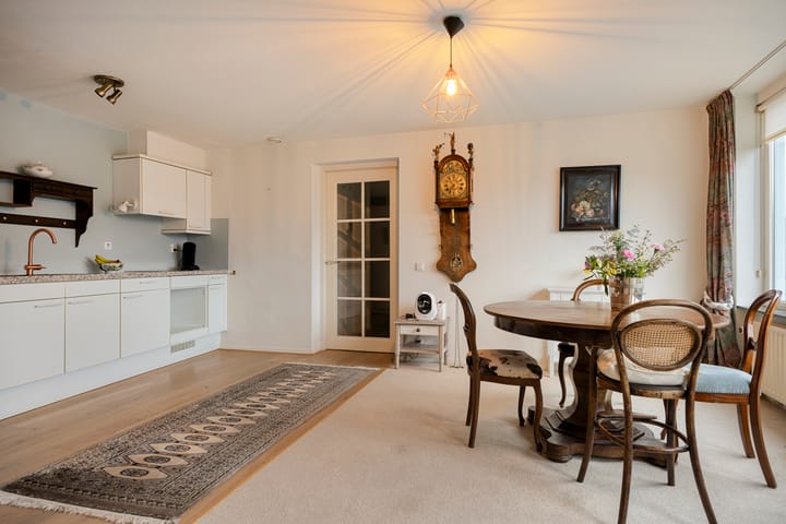 Photo 9 of Clusiuserf 37