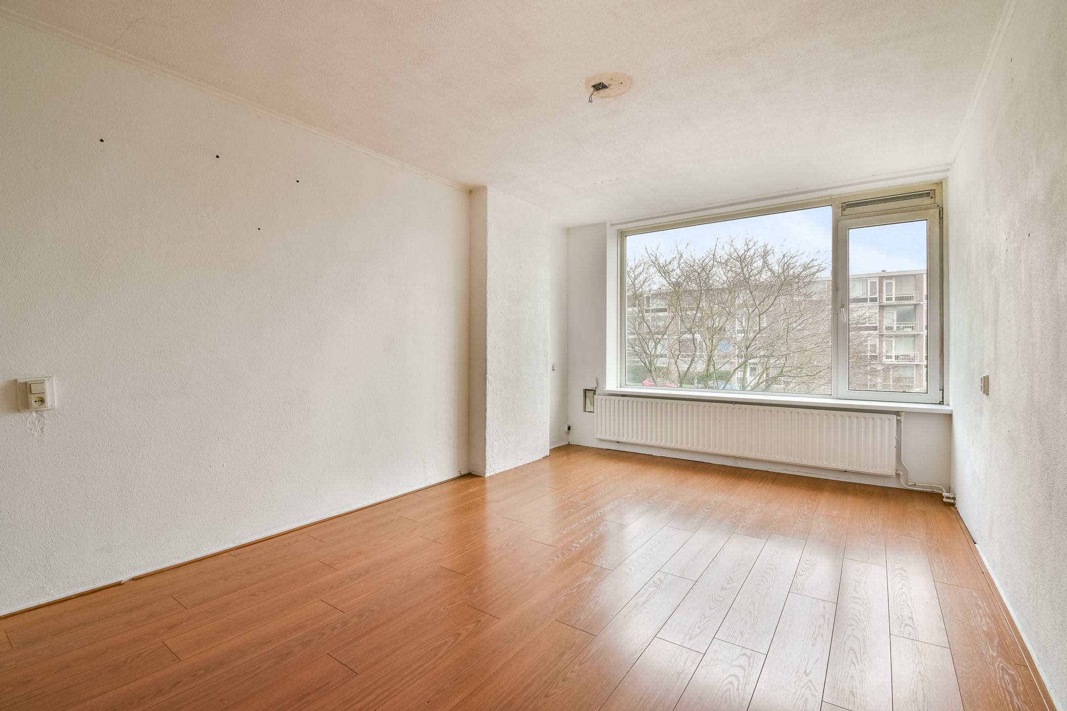 Photo 3 of Jekerstraat 31
