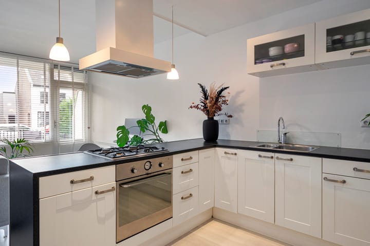 Photo 3 of Agricolastraat 10