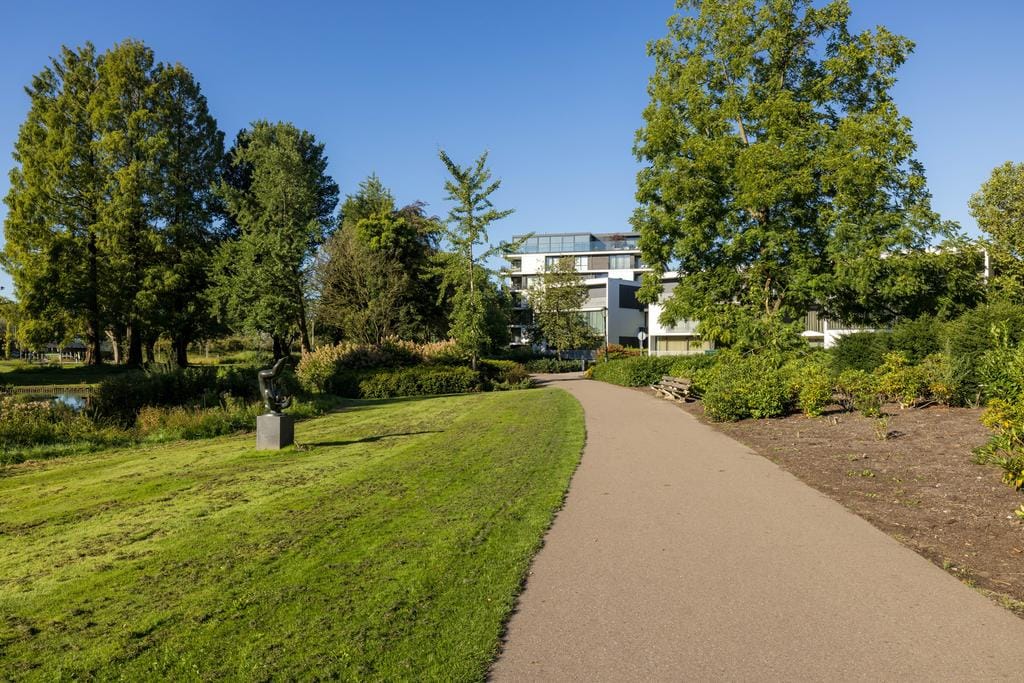 Foto 28 van Alberdingk Thijmlaan 48