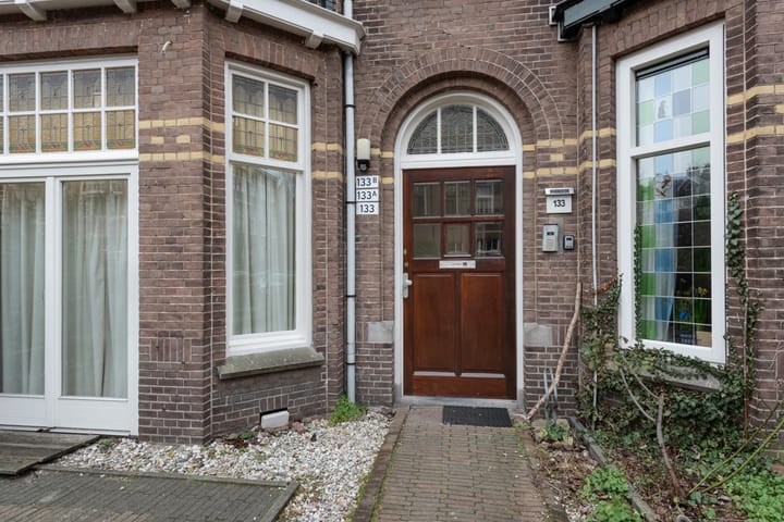Photo 4 of Van Beverningkstraat 133-B
