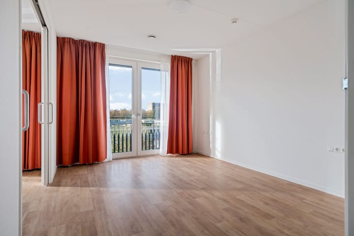 Photo 16 of Operaplein 275