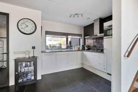 Kuiperserf 6 tertiary image