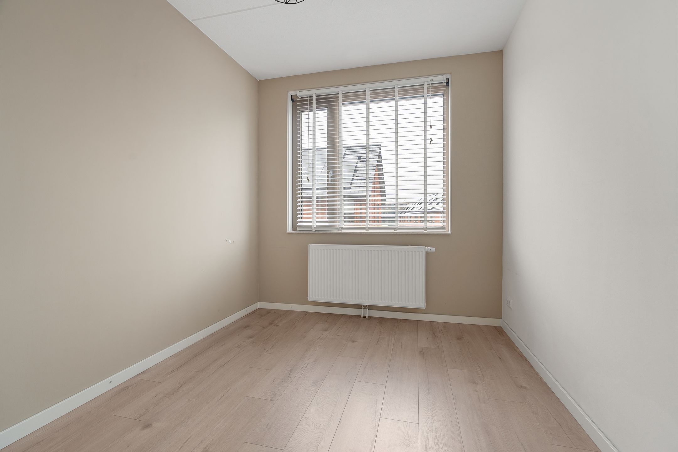 Photo 18 of Akeleistraat 13