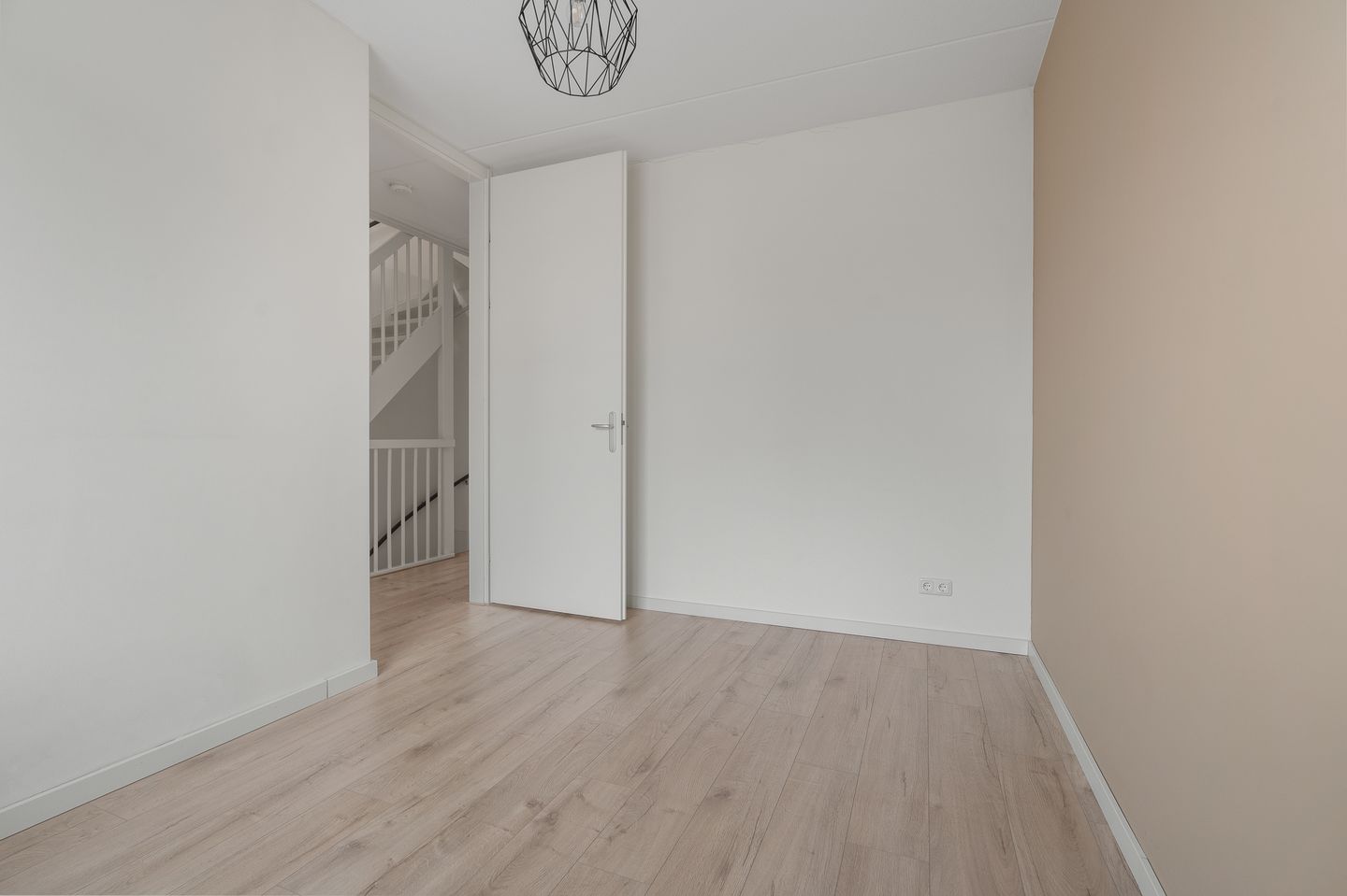 Photo 19 of Akeleistraat 13