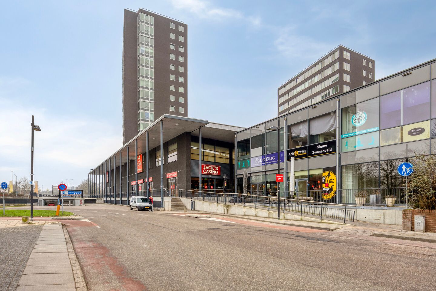 Bekijk foto 3 van Zwanenveld 9042