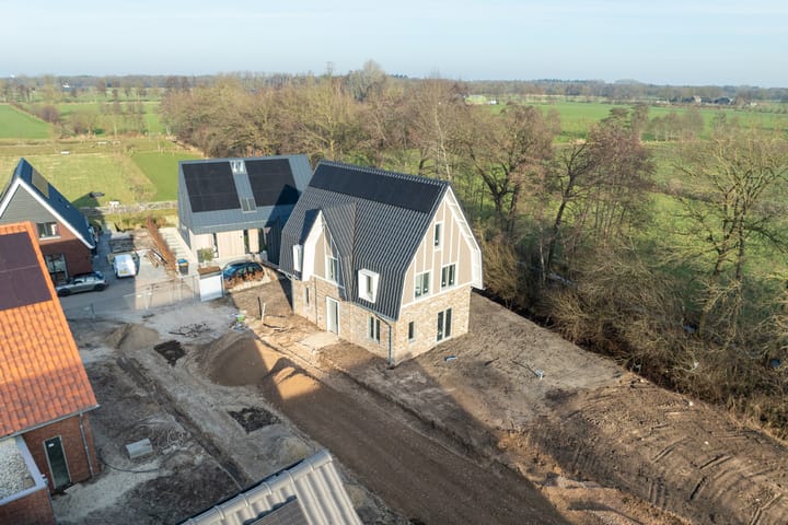 Foto 2 van Lange Streek 11