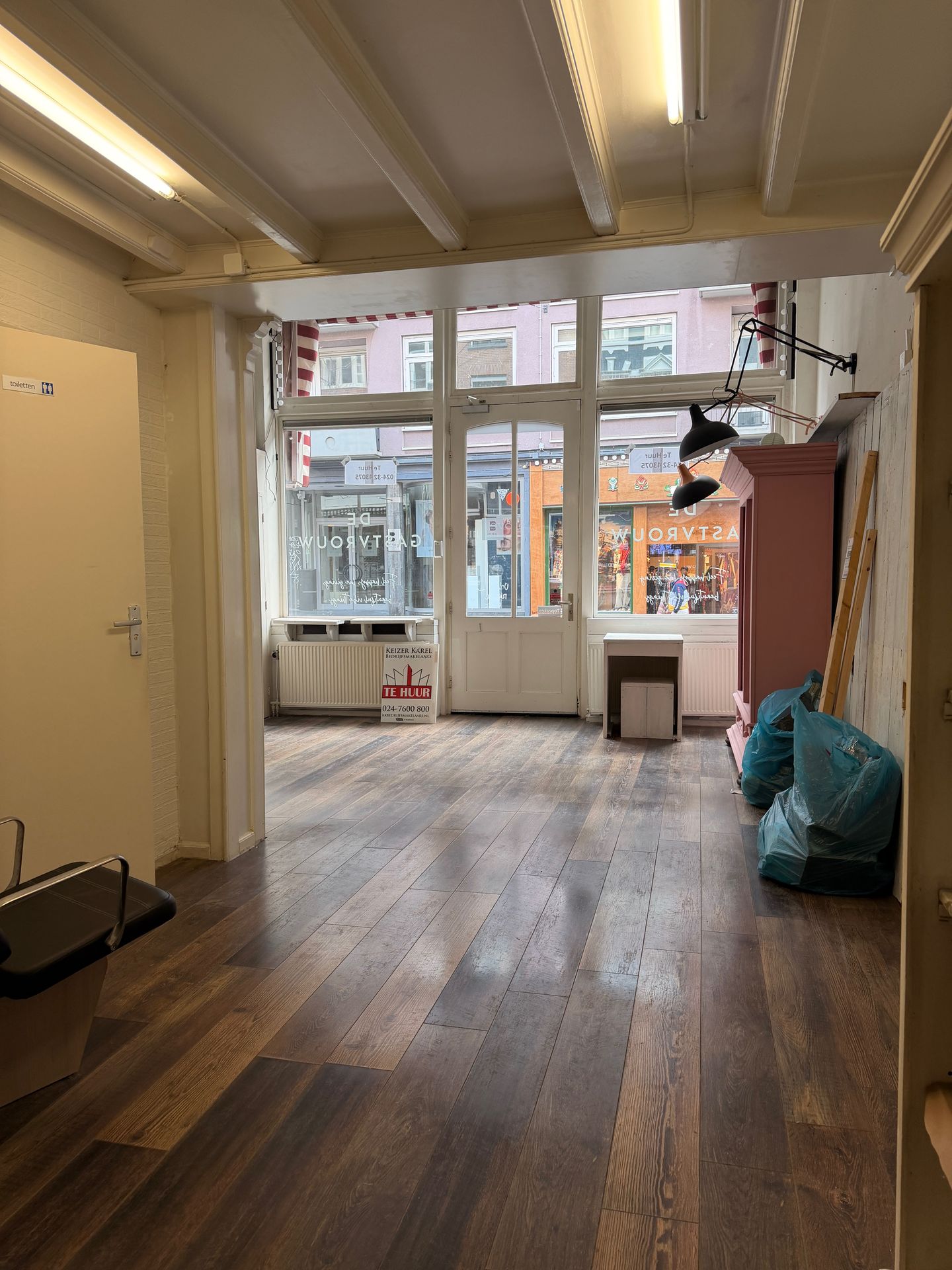 Bekijk foto 2 van Stikke Hezelstraat 26